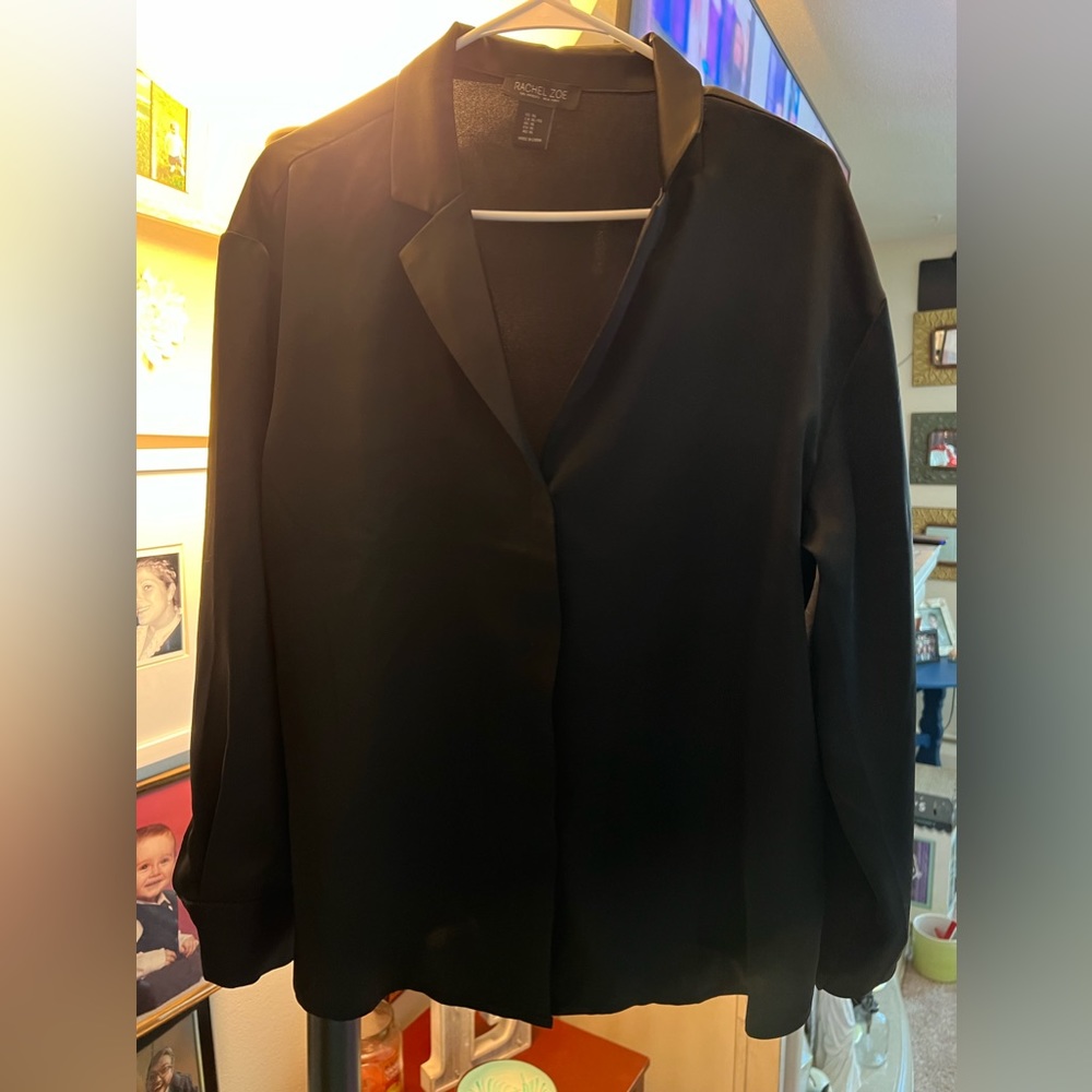 Long sleeve back satin shirt
